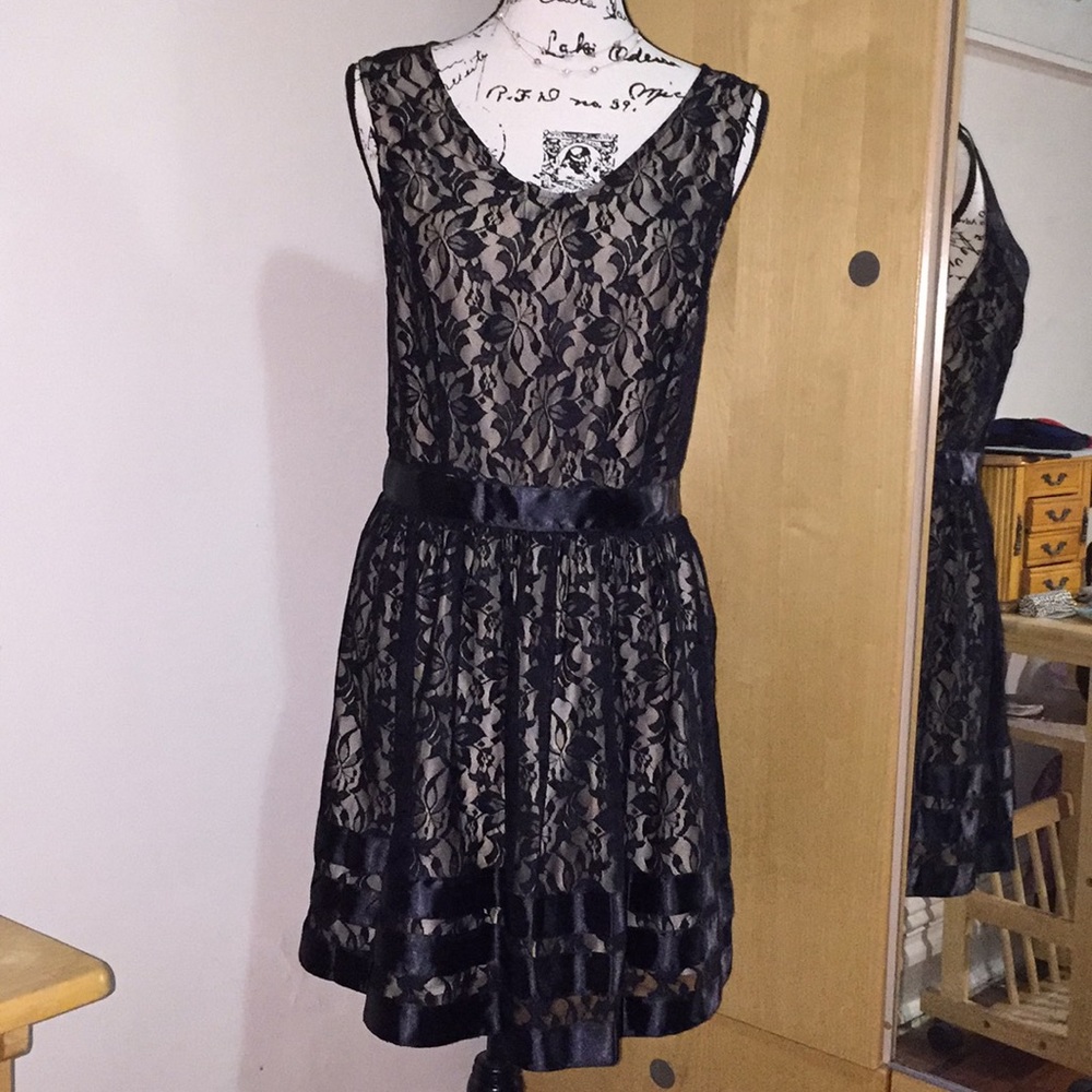 NWOT Kenzie cocktail dress